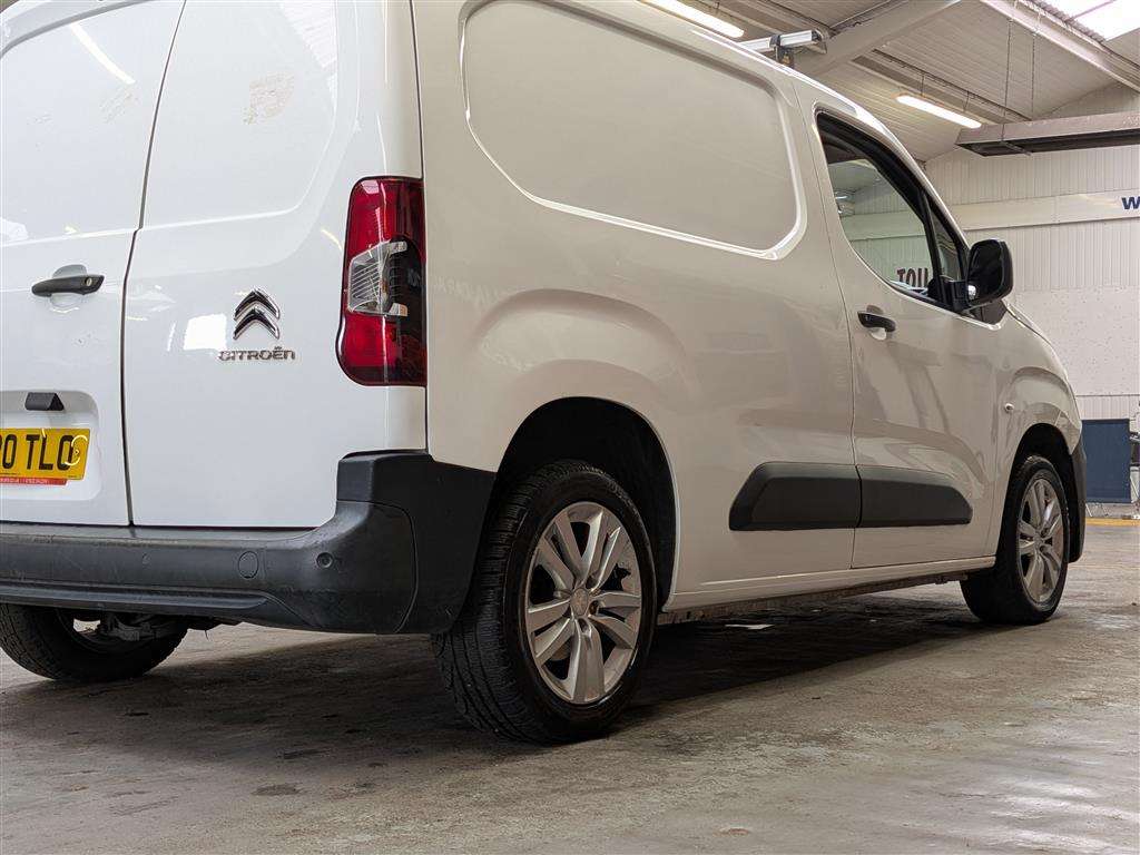 <p>2020 CITROEN BERLINGO 650 EN-PRISE BLU</p>