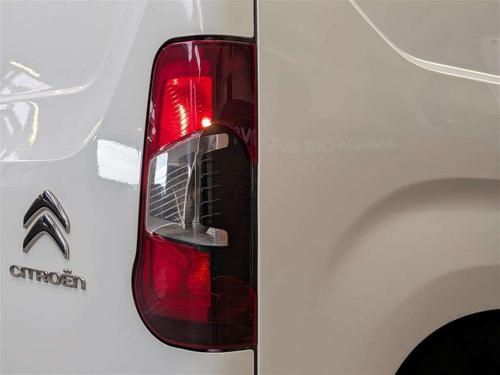 <p>2020 CITROEN BERLINGO 650 EN-PRISE BLU</p>