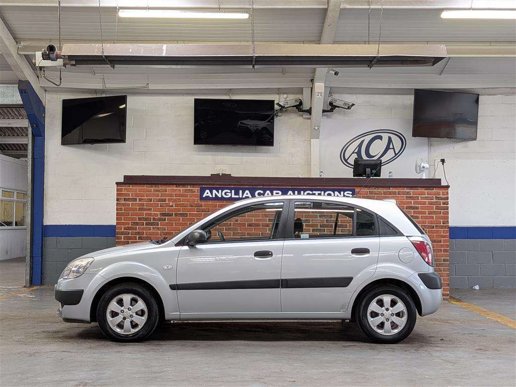 <p>2008 KIA RIO CHILL</p>