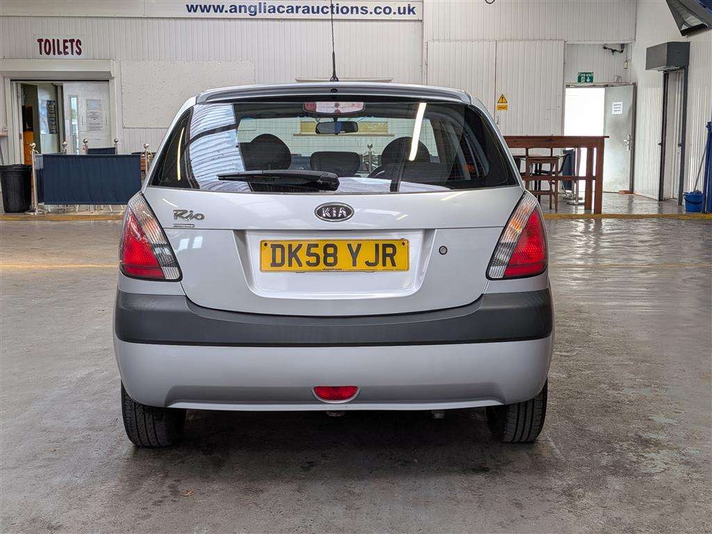 <p>2008 KIA RIO CHILL</p>