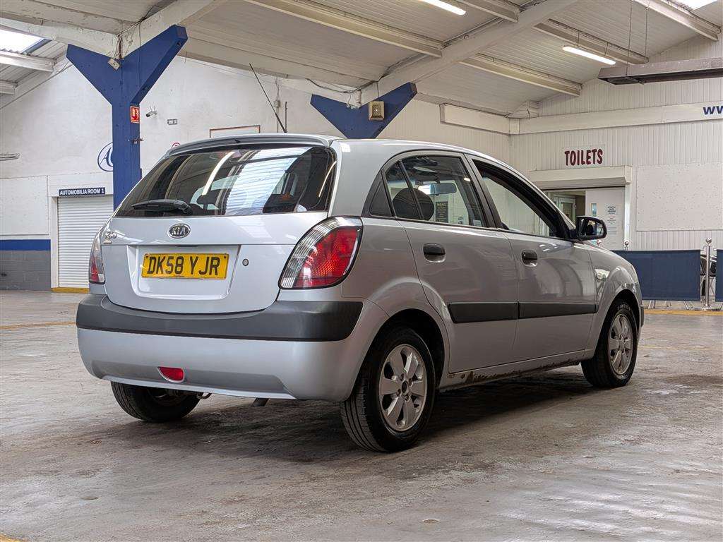 <p>2008 KIA RIO CHILL</p>