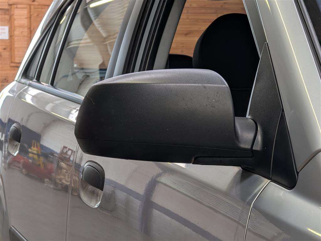 <p>2008 KIA RIO CHILL</p>