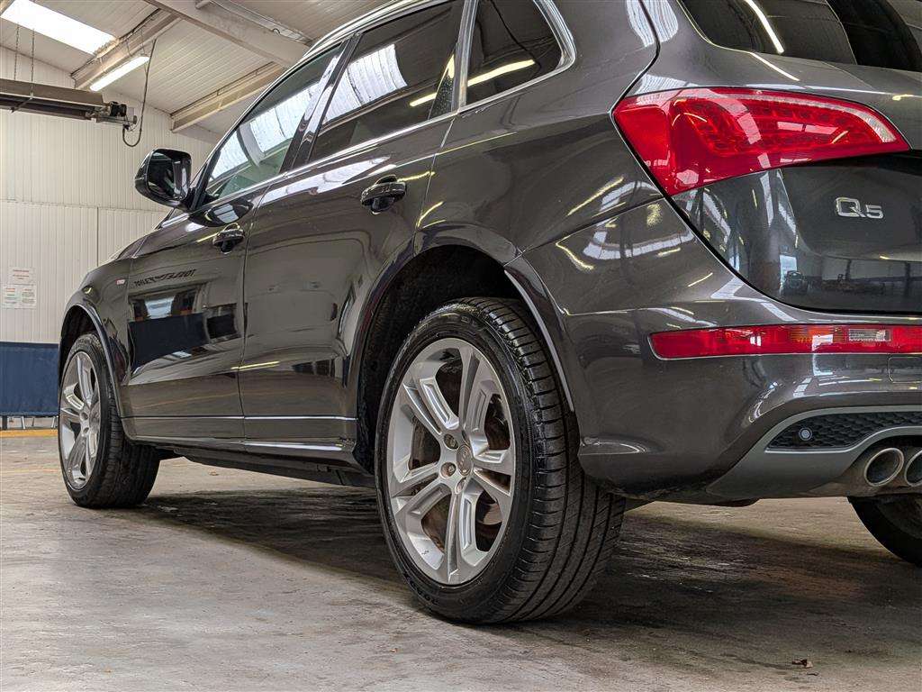 <p>2010 AUDI Q5 SLINE SP ED TDIQUAT SA</p>