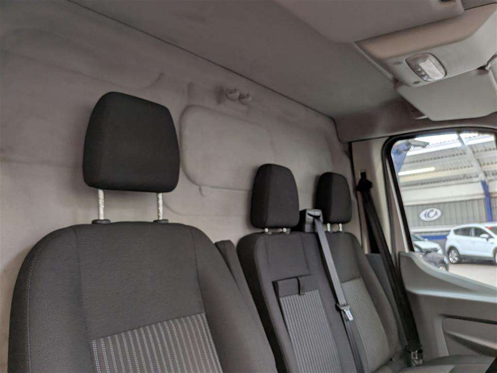 <p>2018 FORD TRANSIT 350</p>