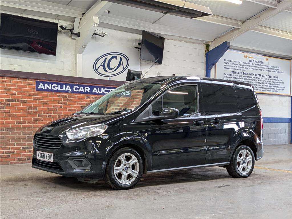<p>2018 FORD TRANSIT COURIER LIMITED T</p>