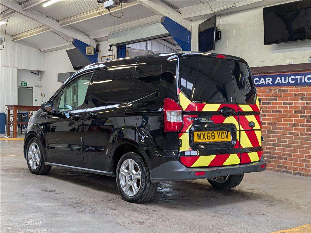 <p>2018 FORD TRANSIT COURIER LIMITED T</p>