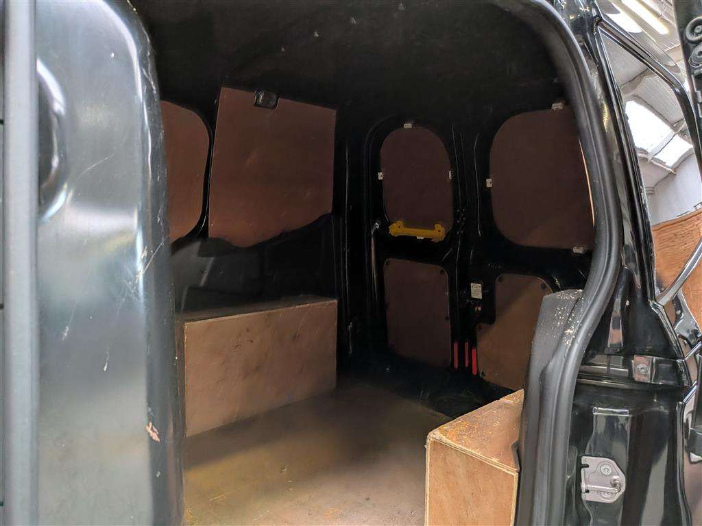 <p>2018 FORD TRANSIT COURIER LIMITED T</p>