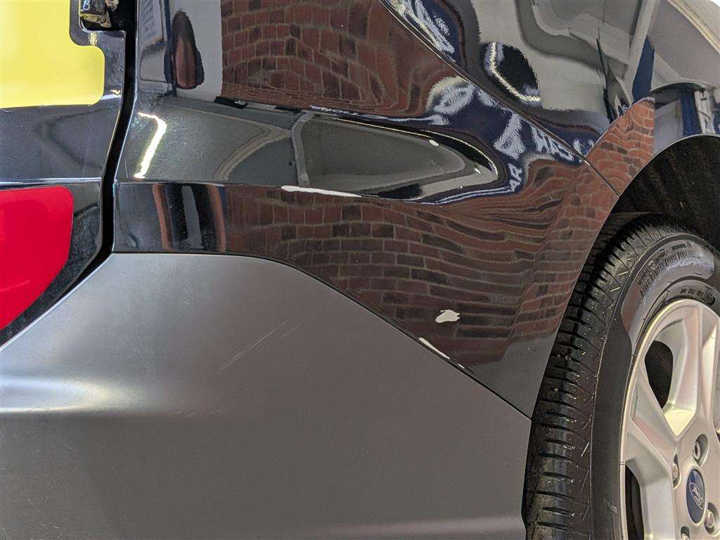 <p>2018 FORD TRANSIT COURIER LIMITED T</p>