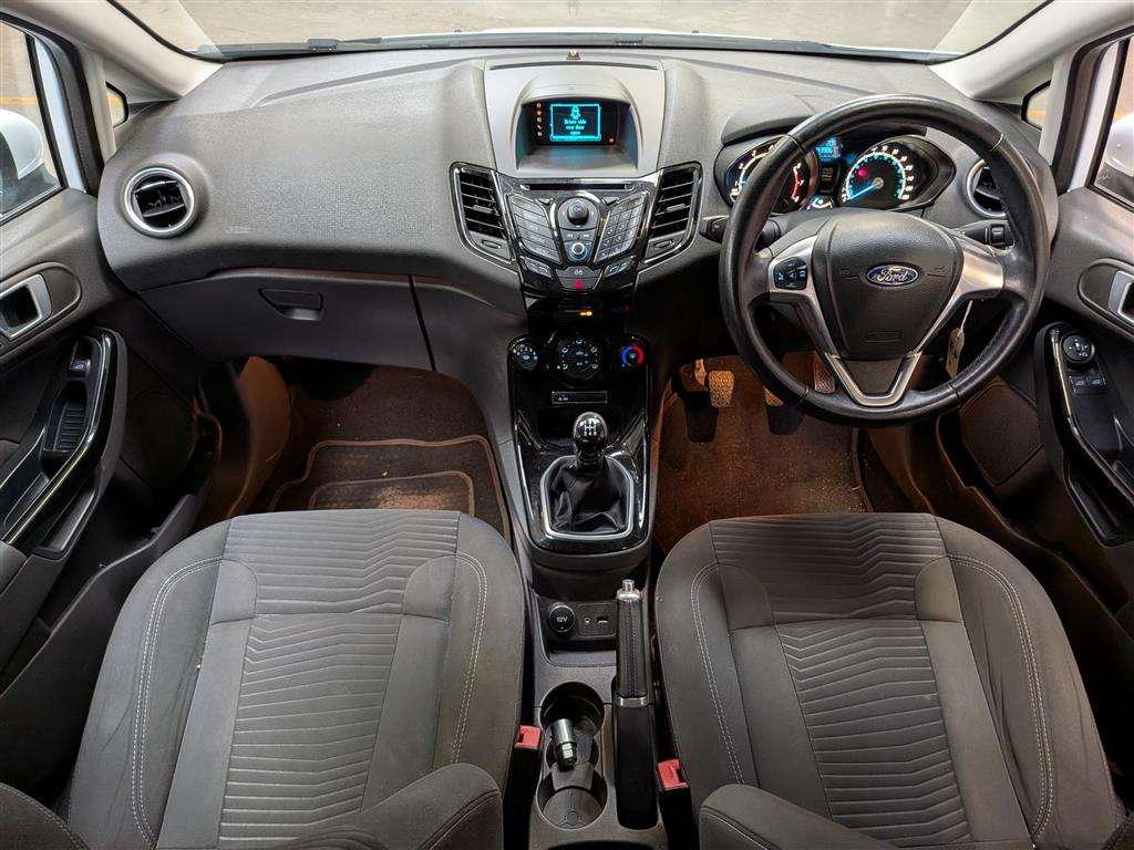 <p>2014 FORD FIESTA ZETEC</p>