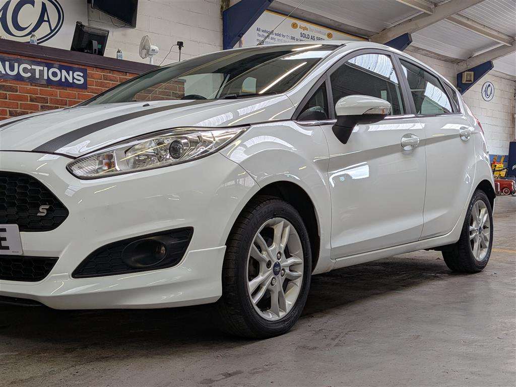 <p>2014 FORD FIESTA ZETEC</p>