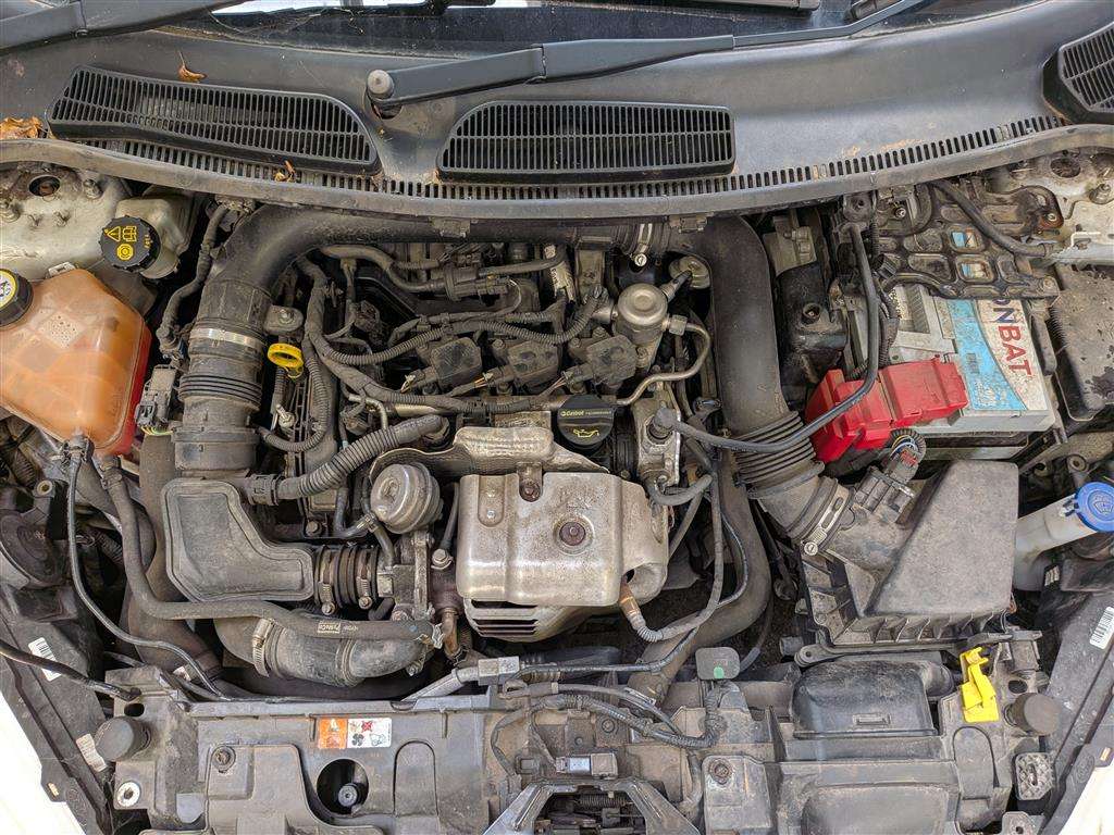 <p>2014 FORD FIESTA ZETEC</p>