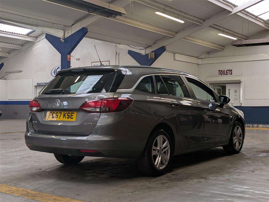 <p>2017 VAUXHALL ASTRA DESIGN CDTI ECOTEC</p>
