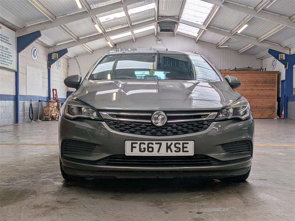 <p>2017 VAUXHALL ASTRA DESIGN CDTI ECOTEC</p>