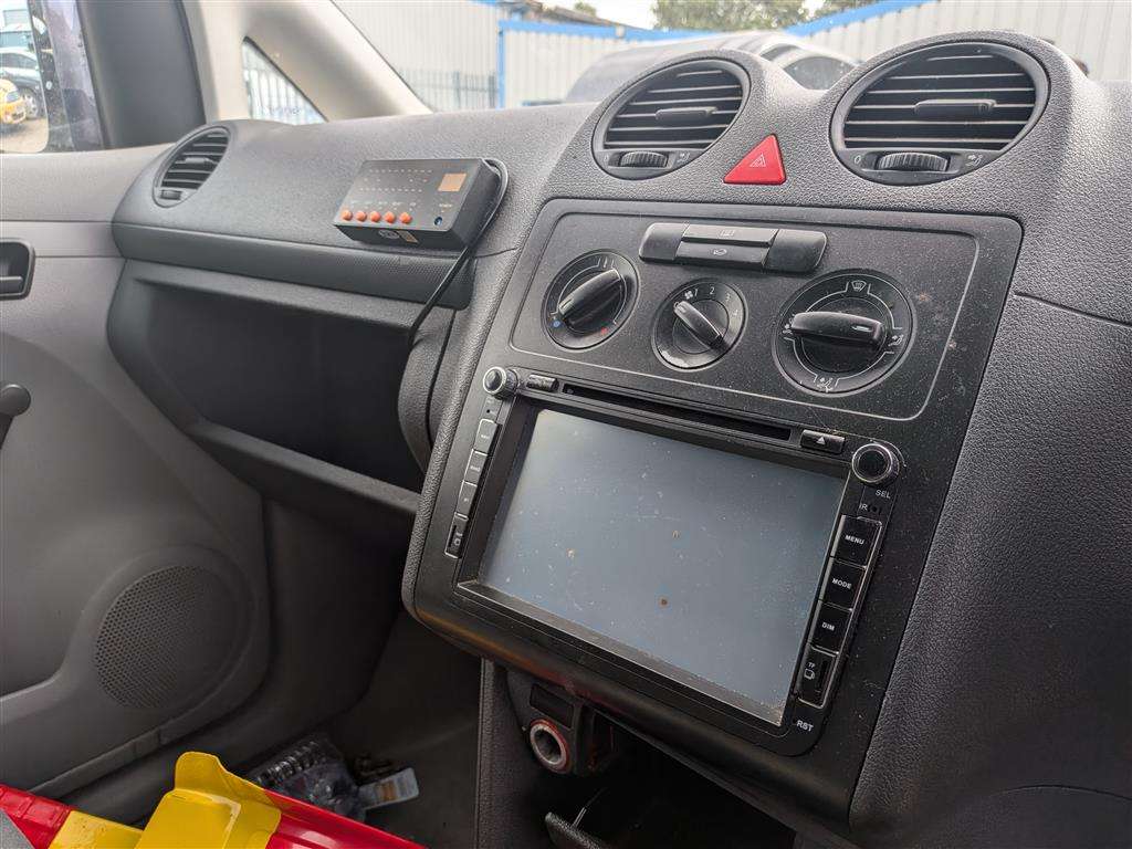 <p>2004 VOLKSWAGEN CADDY 69PS SDI</p>