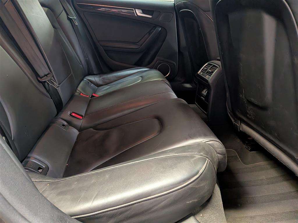 <p>2013 AUDI A5 S LINE BLACK EDITION T</p>