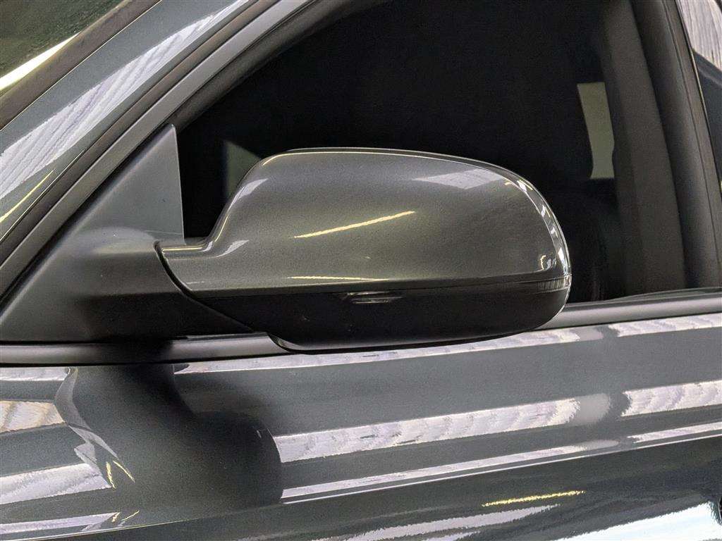 <p>2013 AUDI A5 S LINE BLACK EDITION T</p>
