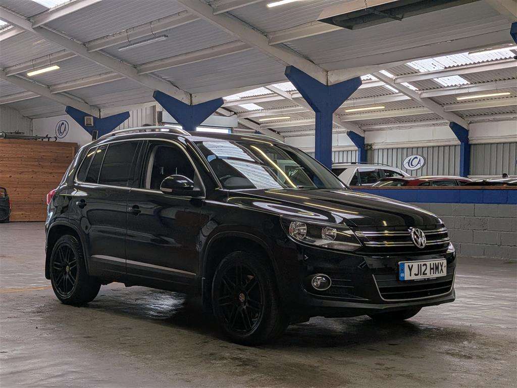 <p>2012 VOLKSWAGEN TIGUAN SE TDI BLUE TECH 4</p>
