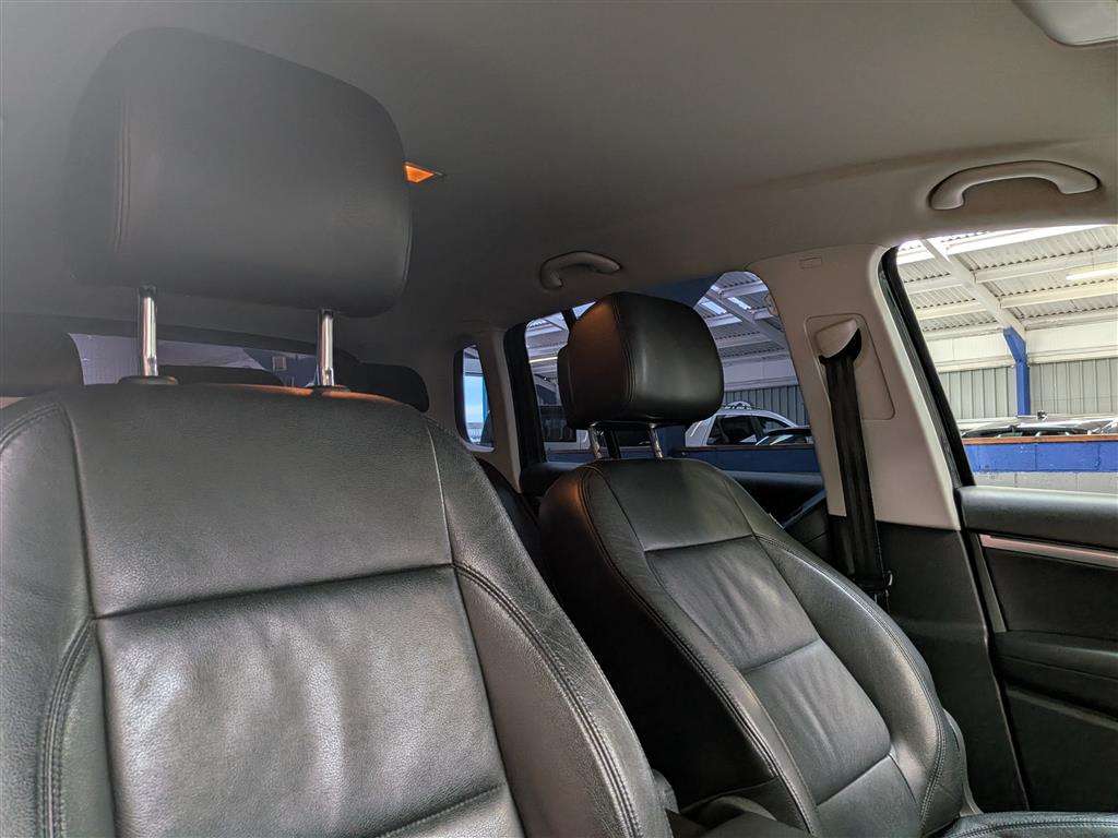 <p>2012 VOLKSWAGEN TIGUAN SE TDI BLUE TECH 4</p>