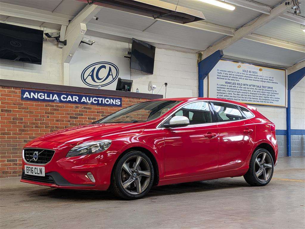 <p>2016 VOLVO V40 R-DESIGN NAV T2 AUTO</p>