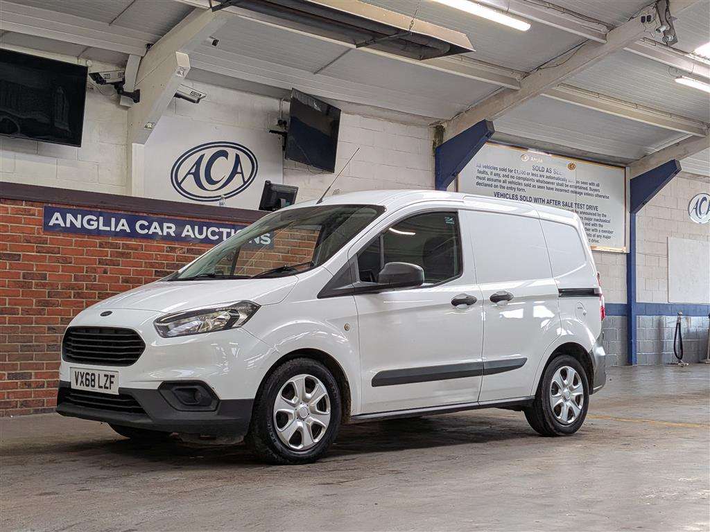 <p>2018 FORD TRANSIT COURIER TREND TDC</p>