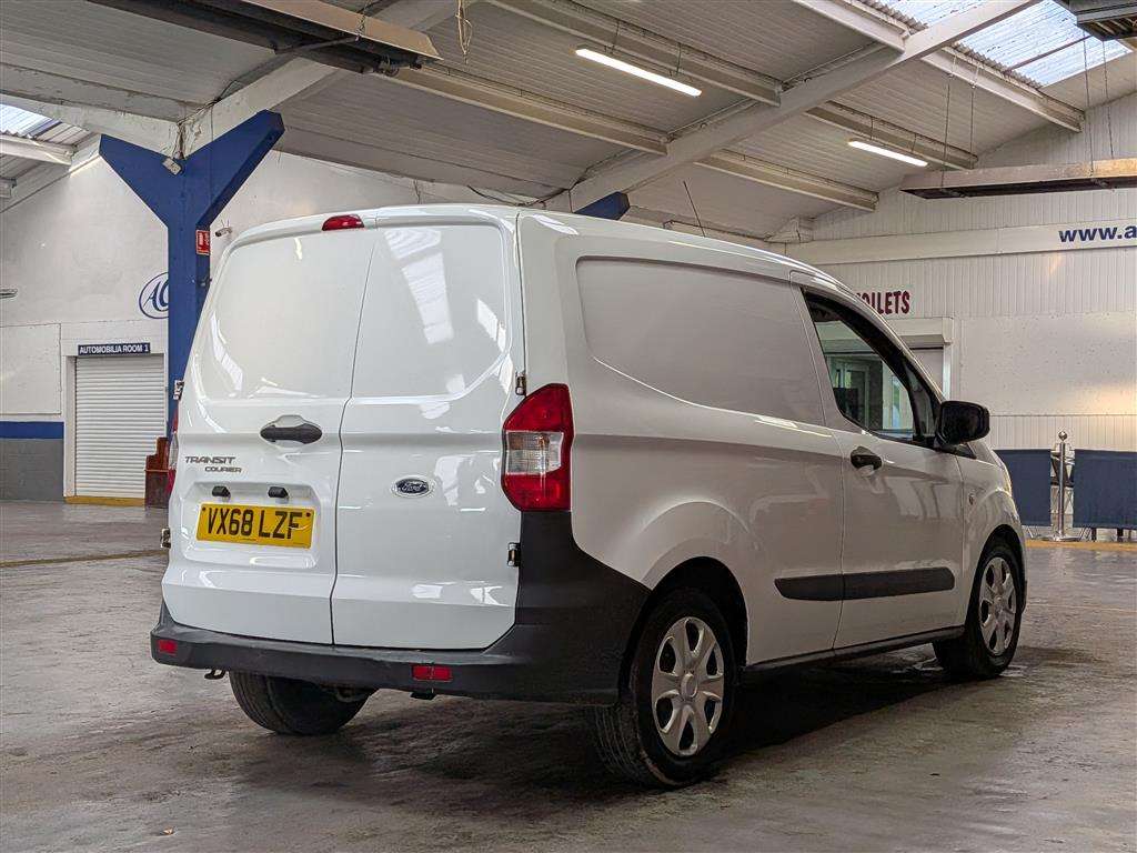 <p>2018 FORD TRANSIT COURIER TREND TDC</p>