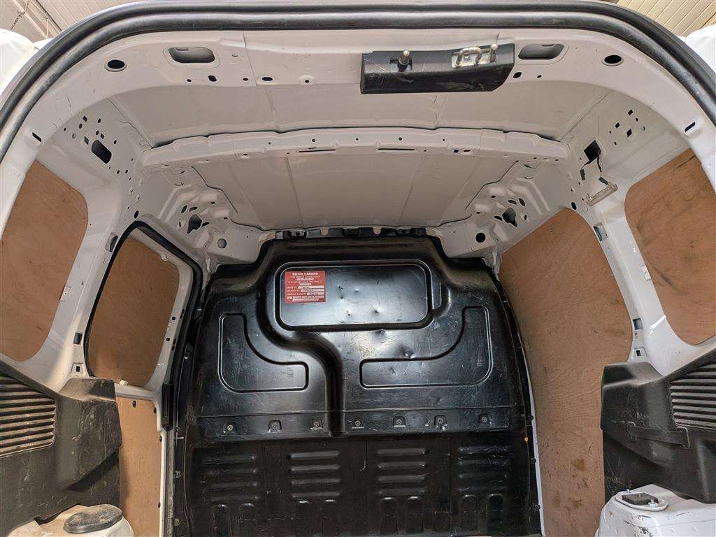 <p>2018 FORD TRANSIT COURIER TREND TDC</p>
