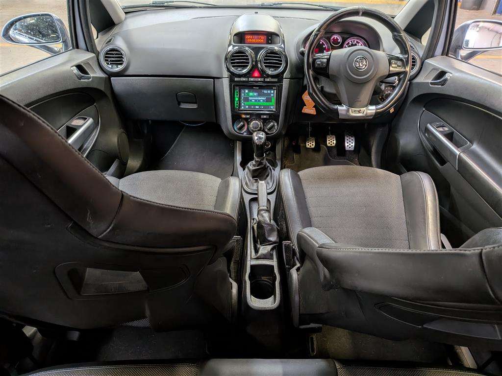 <p>2009 OPEL</p>