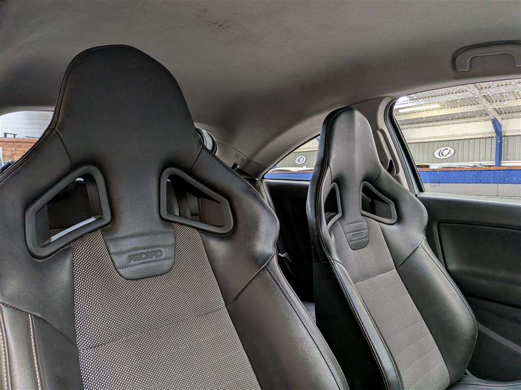 <p>2009 OPEL</p>
