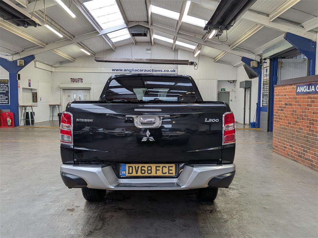 <p>2018 MITSUBISHI L200 BARBARIAN DI-D</p>