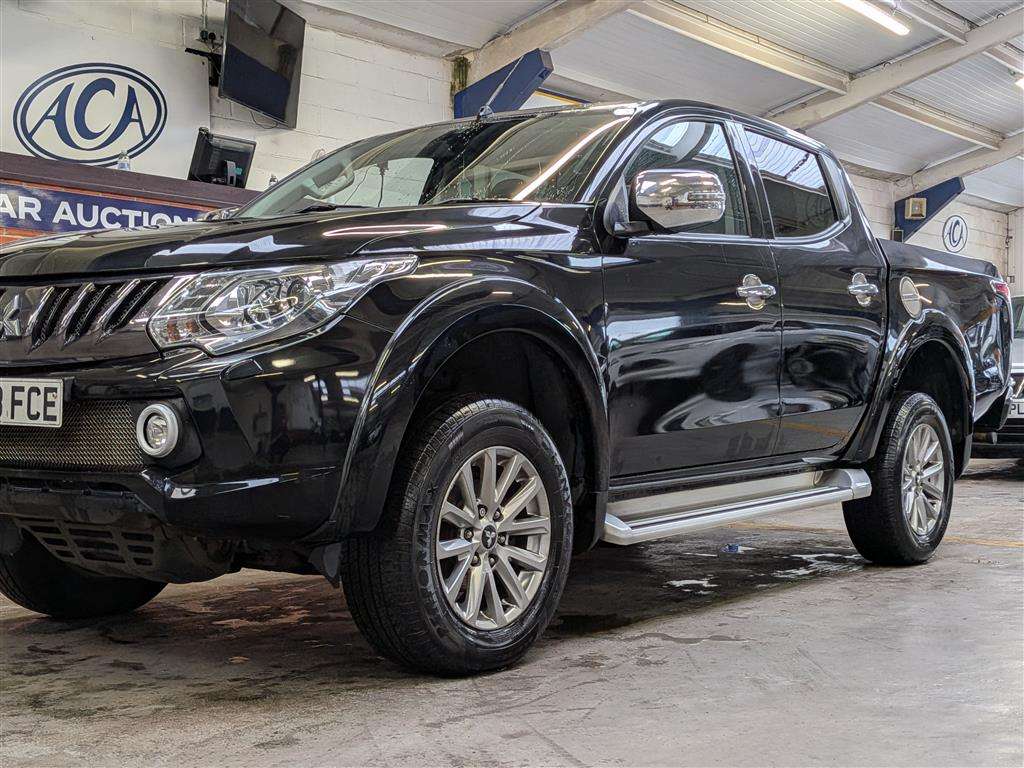 <p>2018 MITSUBISHI L200 BARBARIAN DI-D</p>