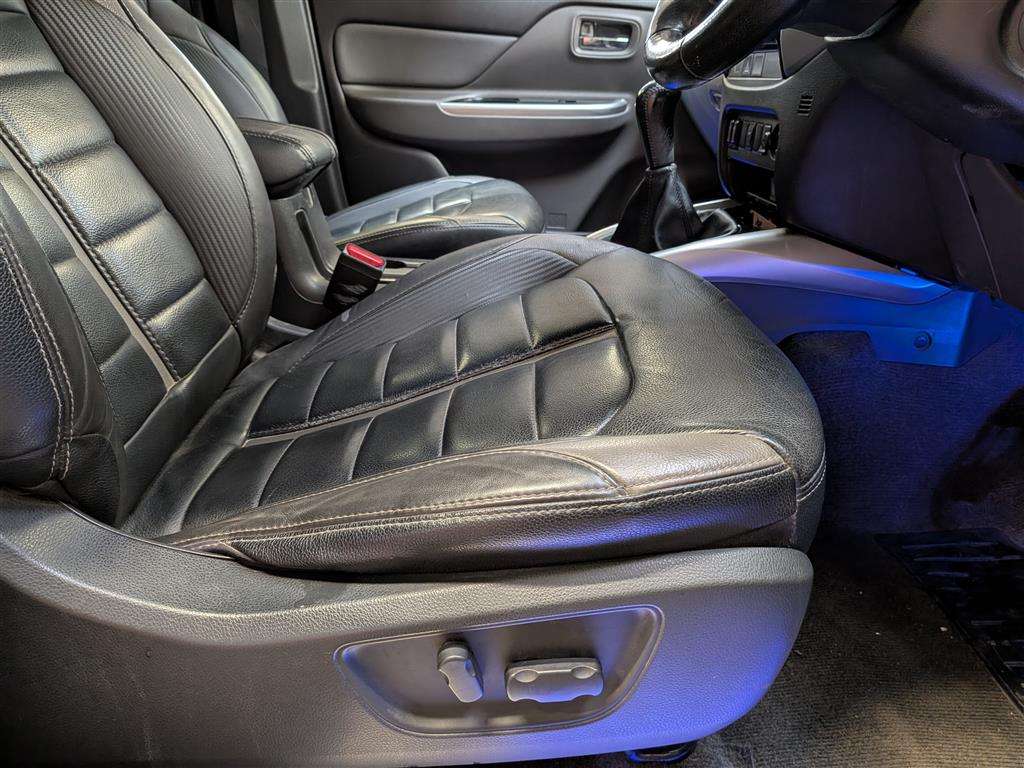 <p>2018 MITSUBISHI L200 BARBARIAN DI-D</p>