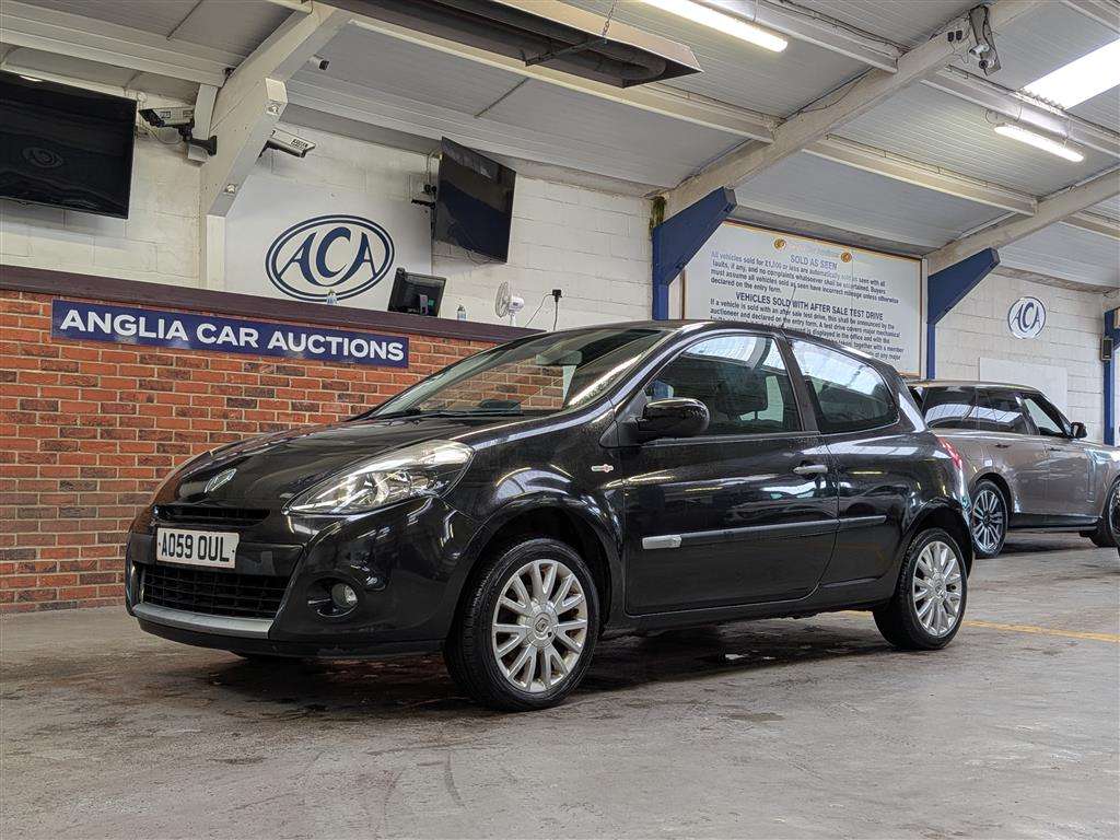 <p>2009 RENAULT CLIO TOM TOM EDITION DCI</p>