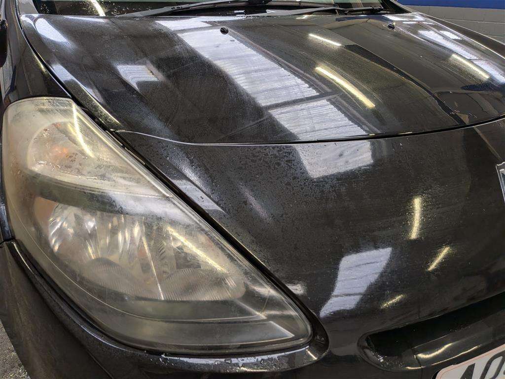 <p>2009 RENAULT CLIO TOM TOM EDITION DCI</p>