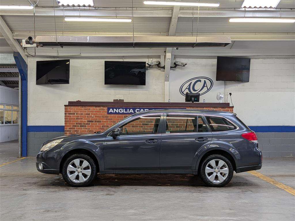 <p>2010 SUBARU OUTBACK SE NAV+ BOX D SYM</p>
