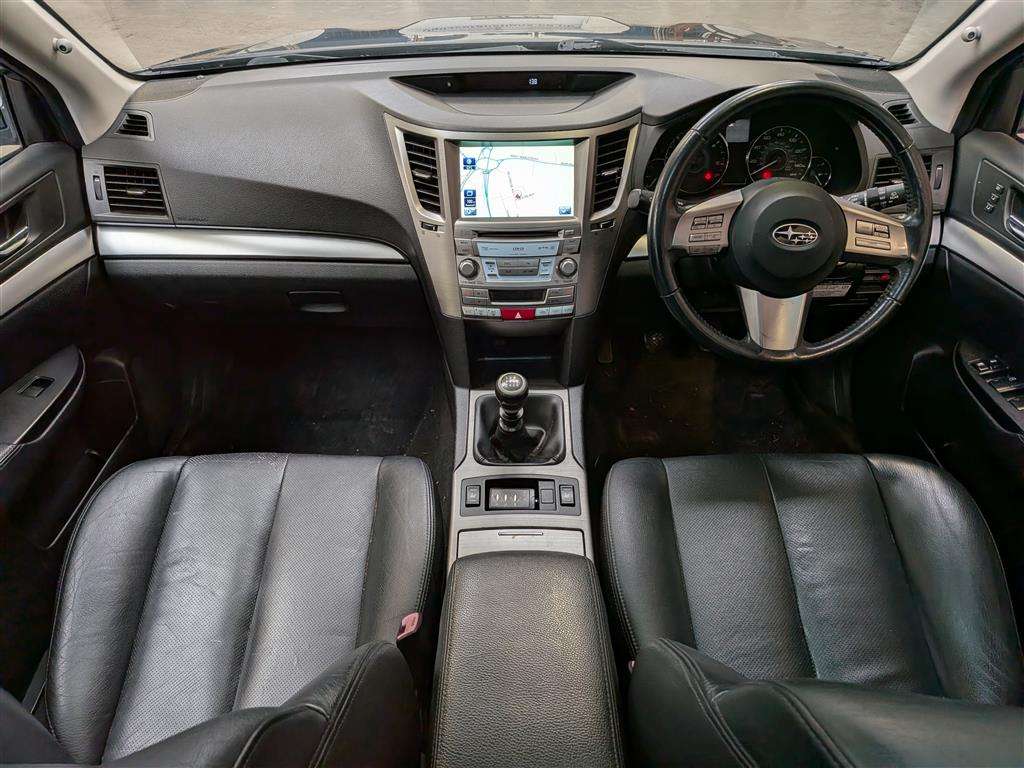 <p>2010 SUBARU OUTBACK SE NAV+ BOX D SYM</p>