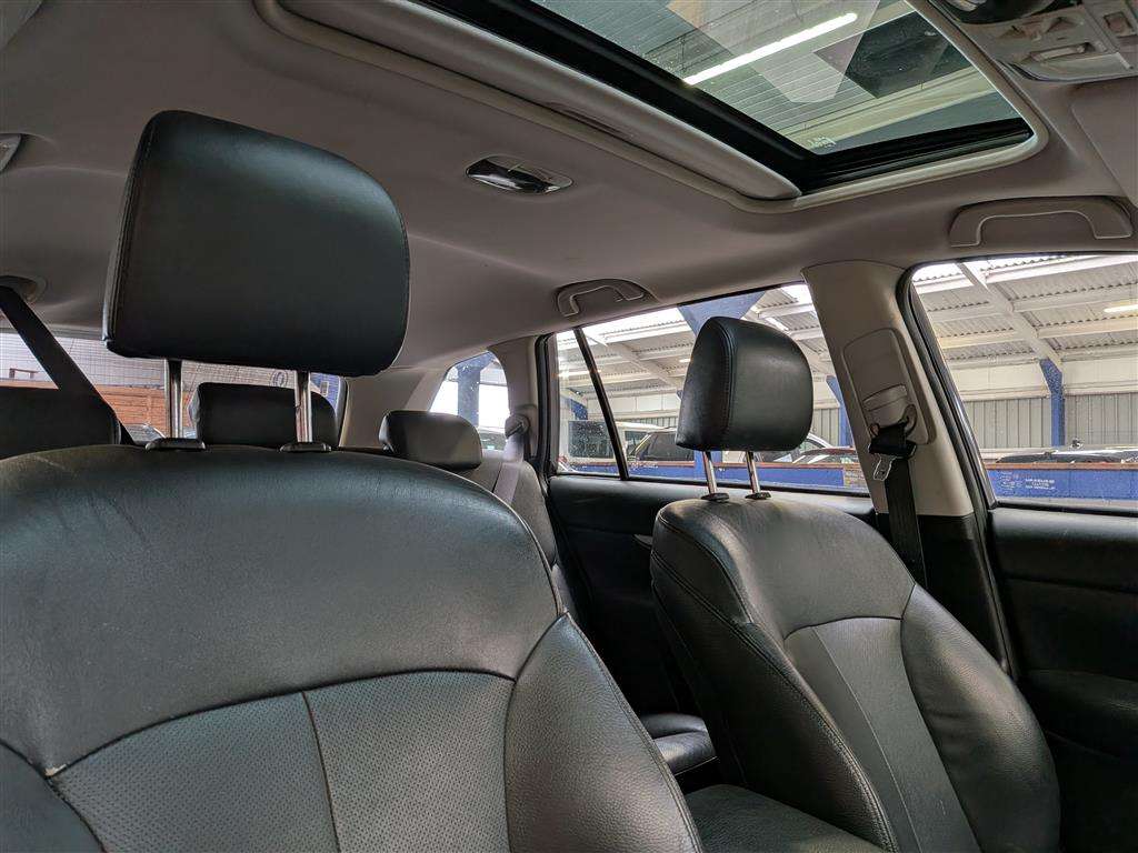 <p>2010 SUBARU OUTBACK SE NAV+ BOX D SYM</p>