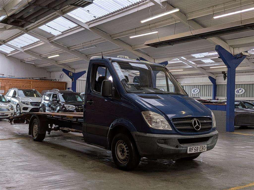<p>2008 MERCEDES SPRINTER 311 CDI LWB</p>