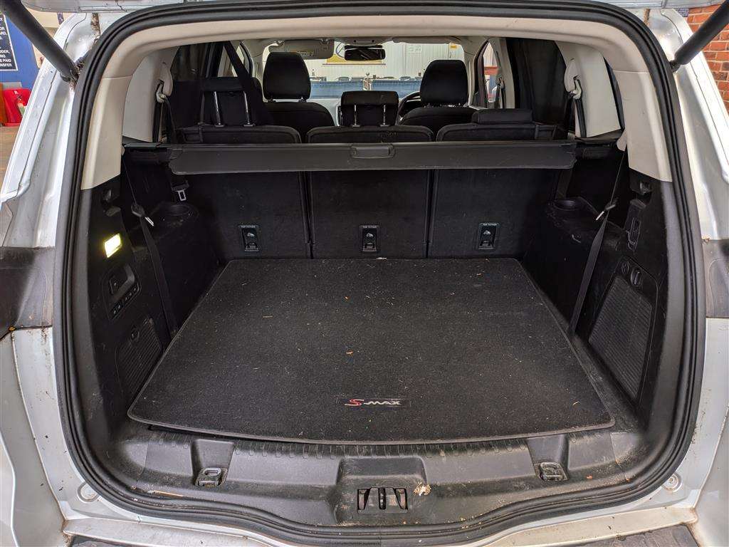 <p>2016 FORD S-MAX TITANIUM SPORT TDCI</p>