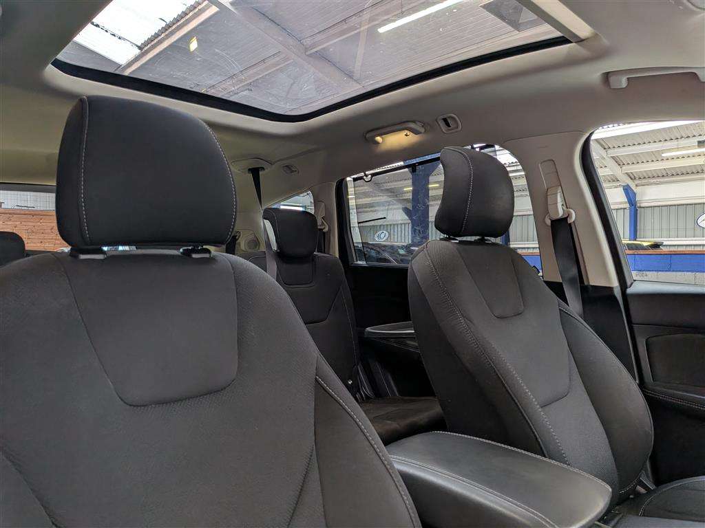 <p>2016 FORD S-MAX TITANIUM SPORT TDCI</p>