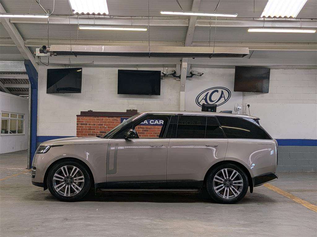 <p>2022 LAND ROVER RANGE ROVER SE D MHEV AUT</p>