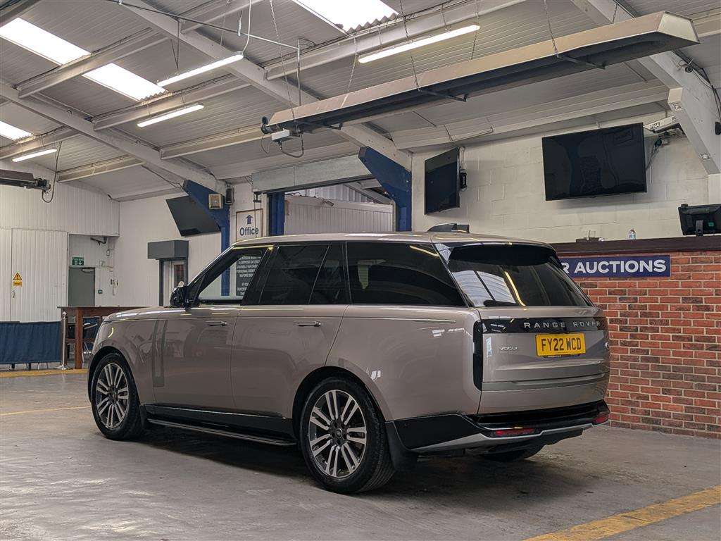 <p>2022 LAND ROVER RANGE ROVER SE D MHEV AUT</p>