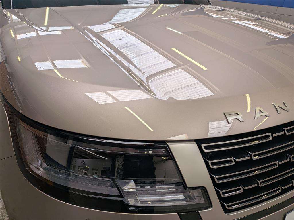 <p>2022 LAND ROVER RANGE ROVER SE D MHEV AUT</p>