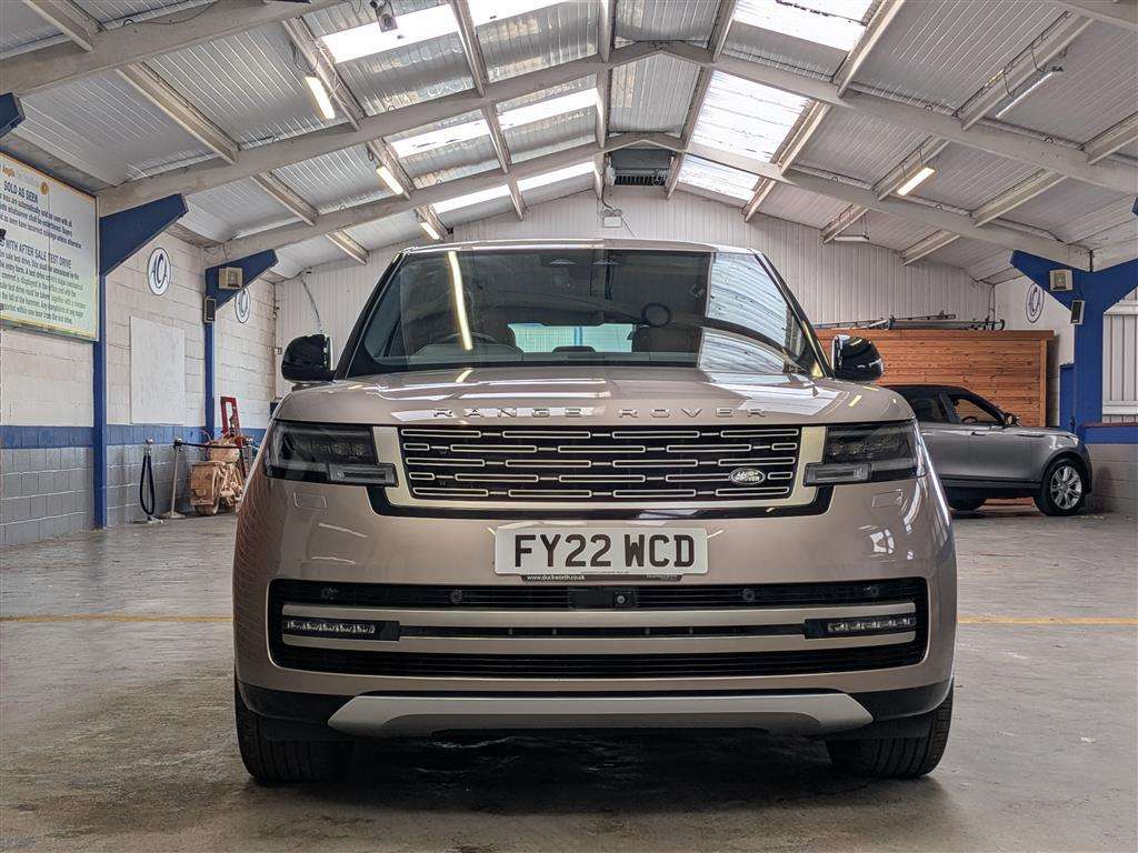 <p>2022 LAND ROVER RANGE ROVER SE D MHEV AUT</p>