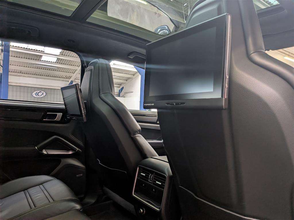 <p>2020 PORSCHE CAYENNE V8 TURBO AUTO</p>