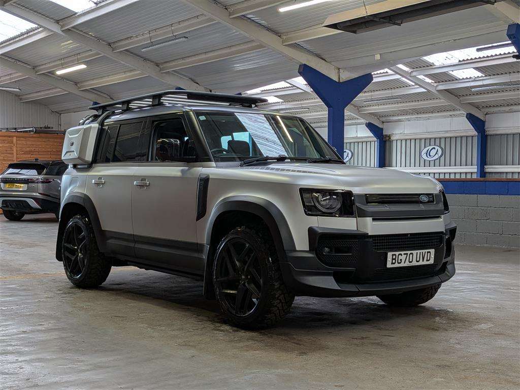 <p>2021 LAND ROVER DEFENDER HSE AUTO Chelsea Truck Co</p>