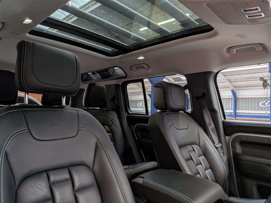 <p>2021 LAND ROVER DEFENDER HSE AUTO Chelsea Truck Co</p>