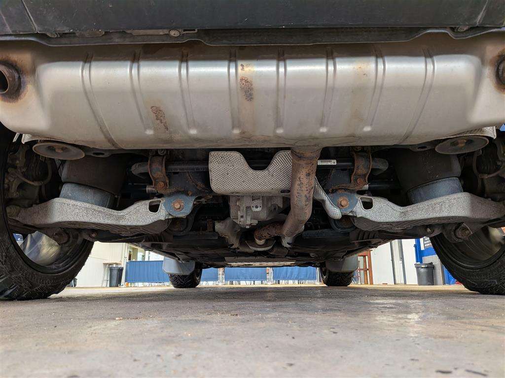 <p>2021 LAND ROVER DEFENDER HSE AUTO Chelsea Truck Co</p>