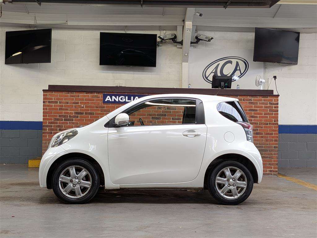 <p>2011 TOYOTA IQ2 VVT-I</p>