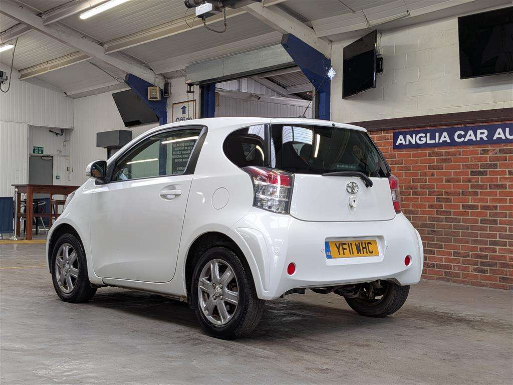 <p>2011 TOYOTA IQ2 VVT-I</p>