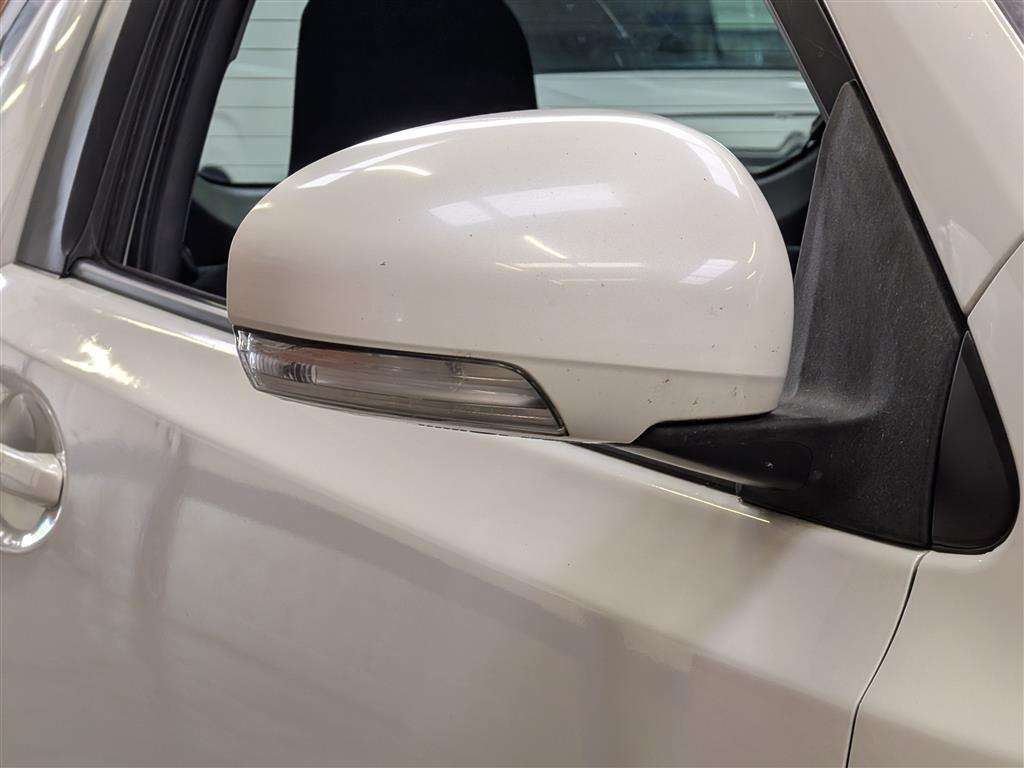 <p>2011 TOYOTA IQ2 VVT-I</p>